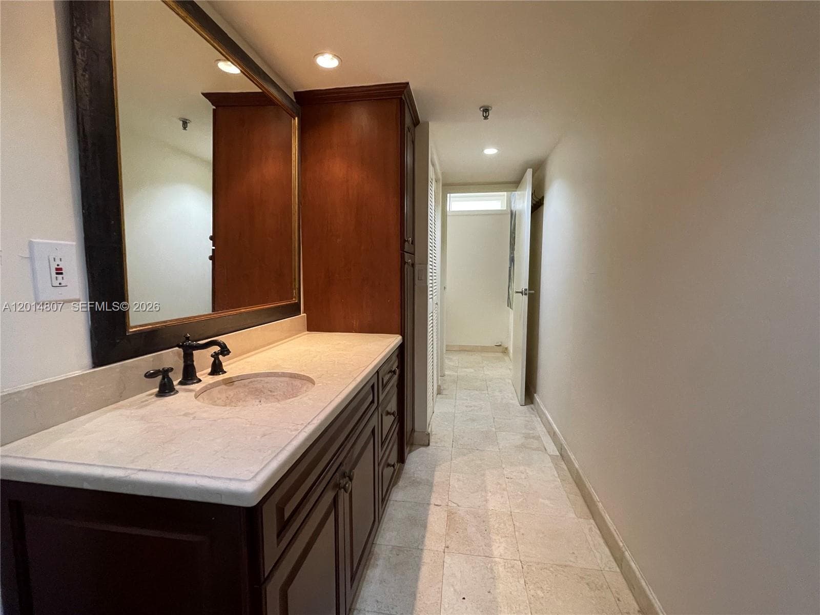 2625 Collins Ave 605 photo 11