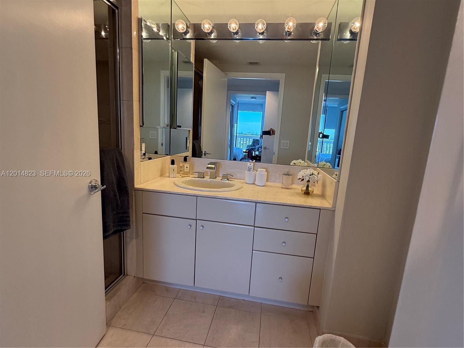 2000 Island Blvd 1603 photo 24