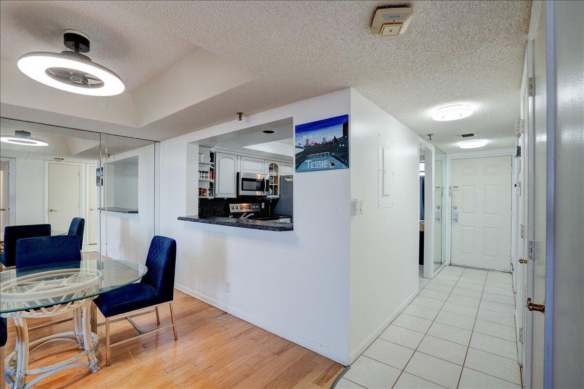 7030 Half Moon Circle 515 photo 22