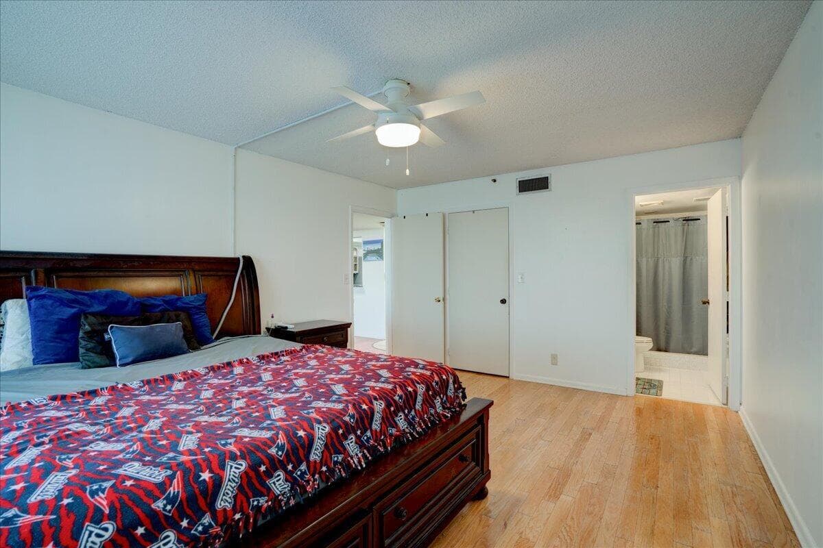 7030 Half Moon Circle 515 photo 25