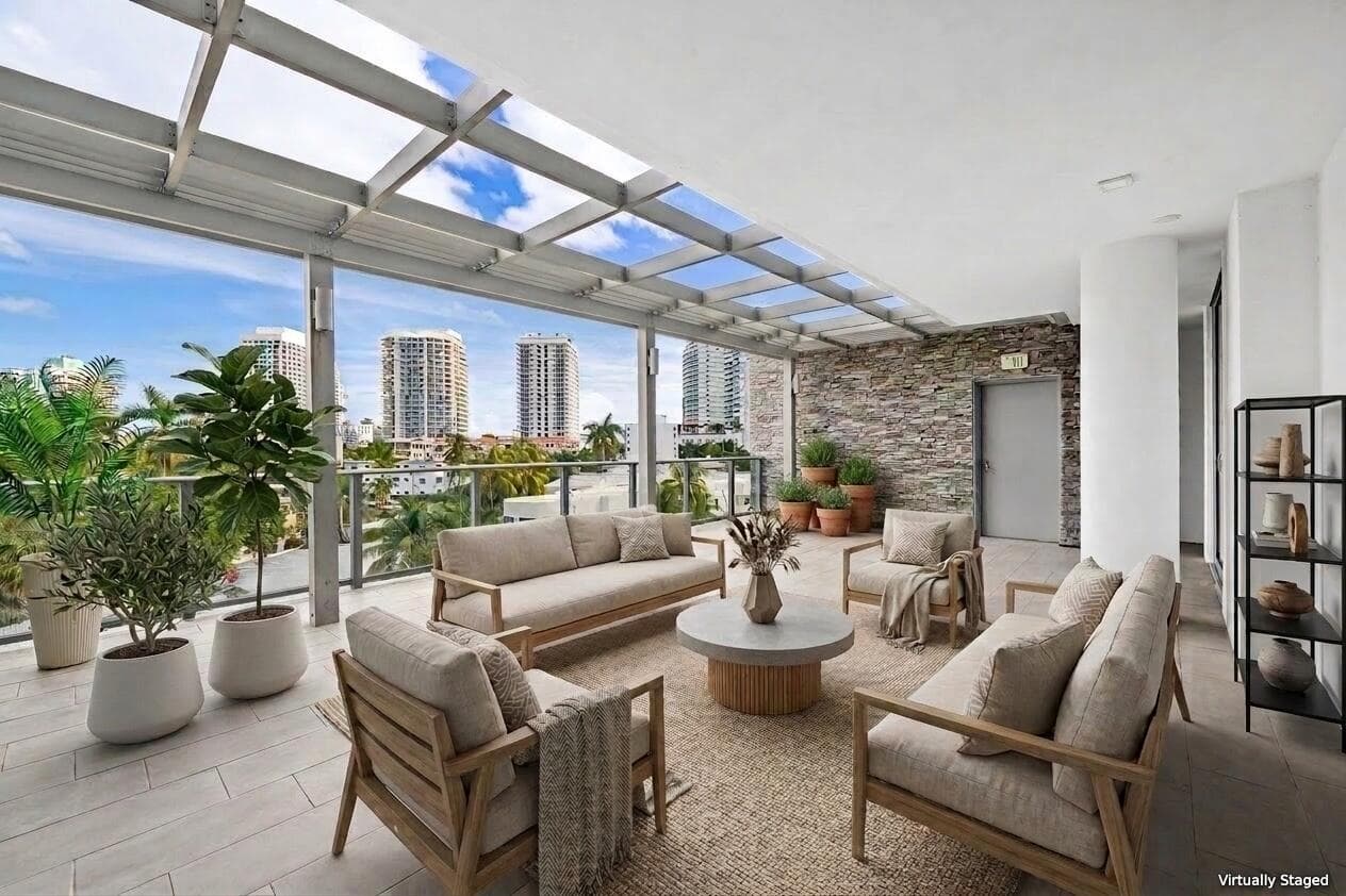 435 Bayshore Drive 302 photo 6