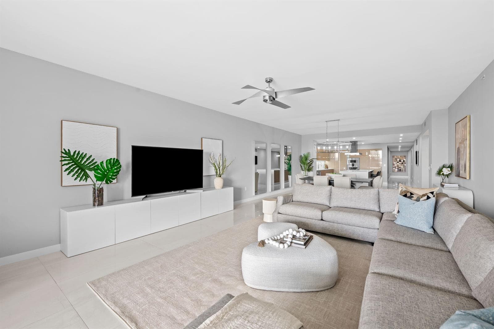 435 Bayshore Drive 302 photo 11
