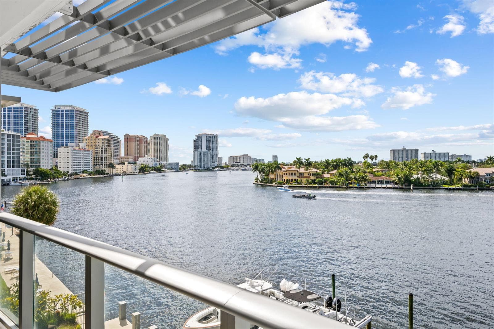 435 Bayshore Drive 302 photo 8