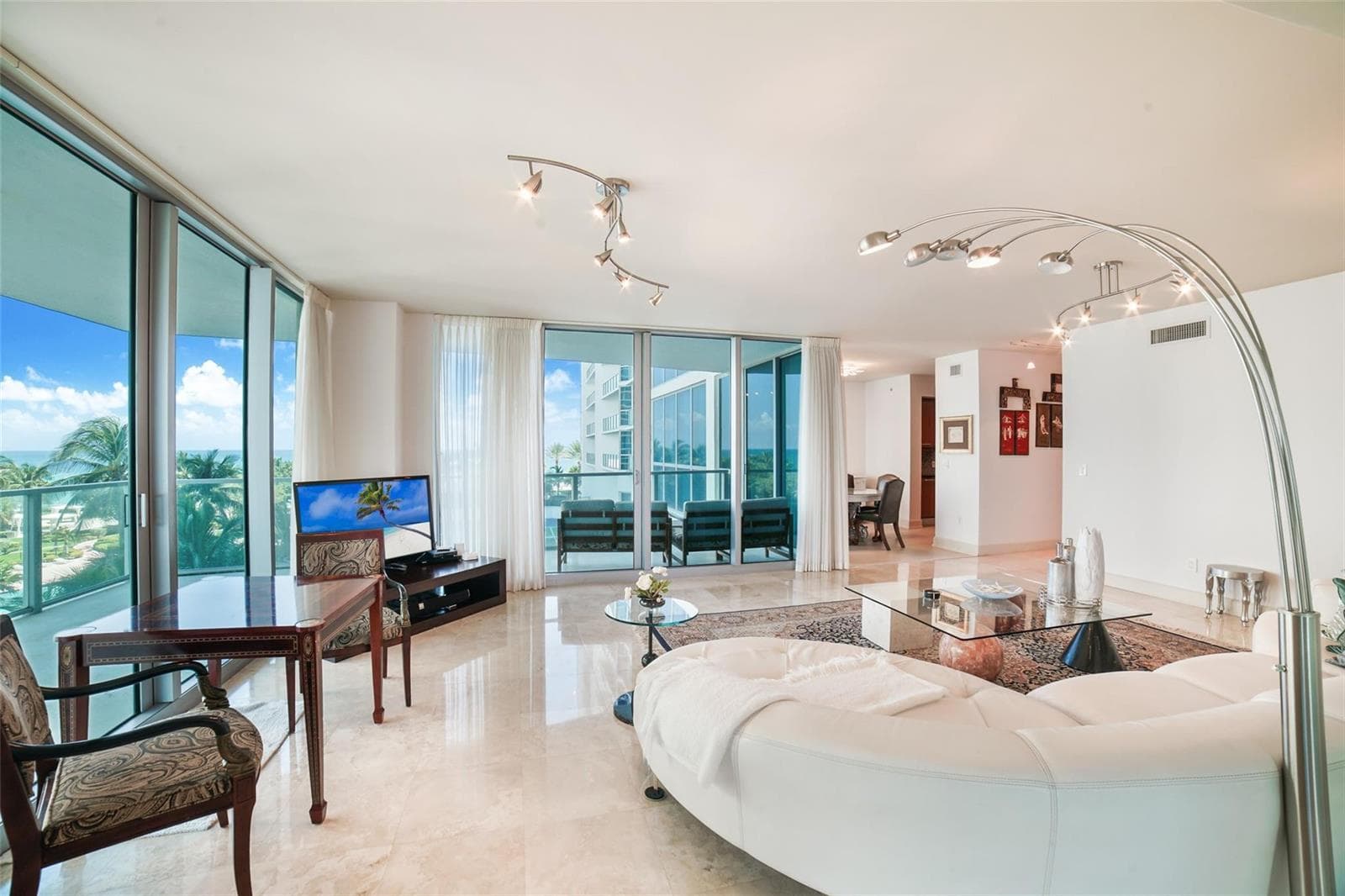 3101 S Ocean Drive 401 photo 6