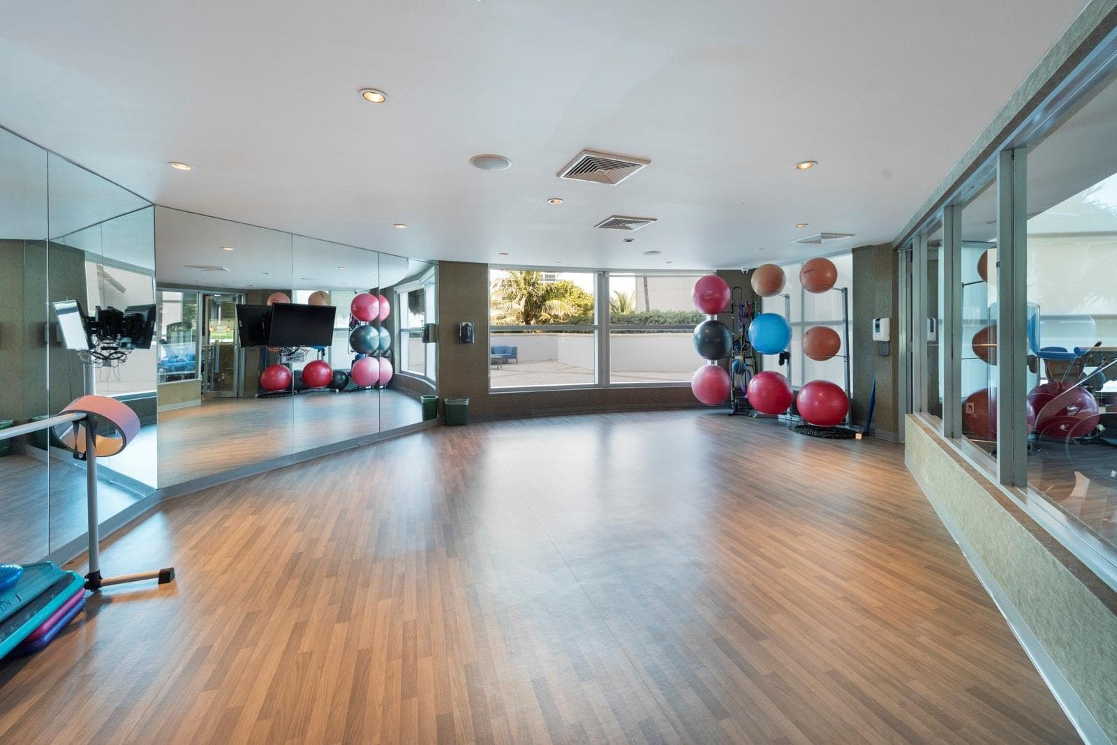 3101 S Ocean Drive 401 photo 22