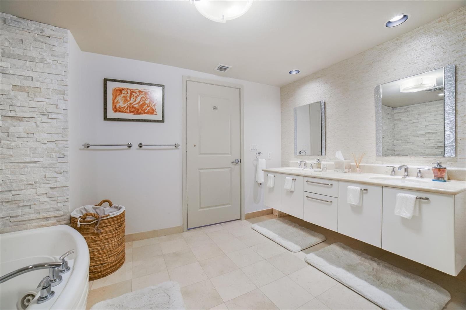 3101 S Ocean Drive 401 photo 7
