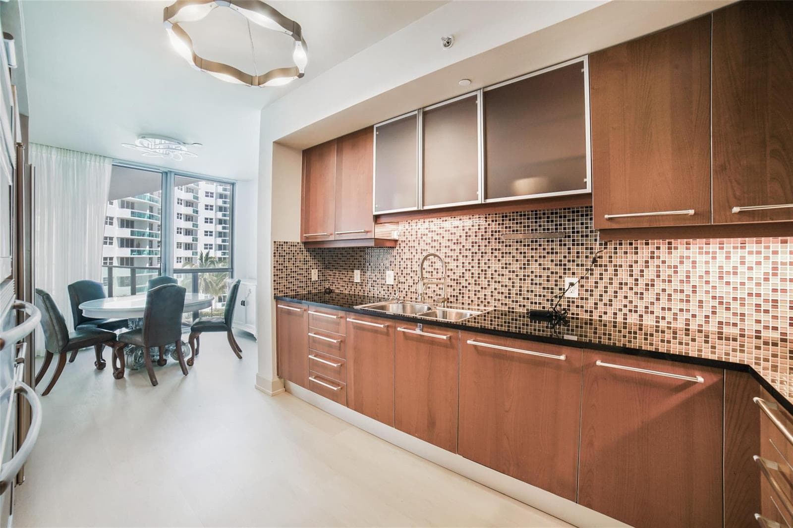 3101 S Ocean Drive 401 photo 5
