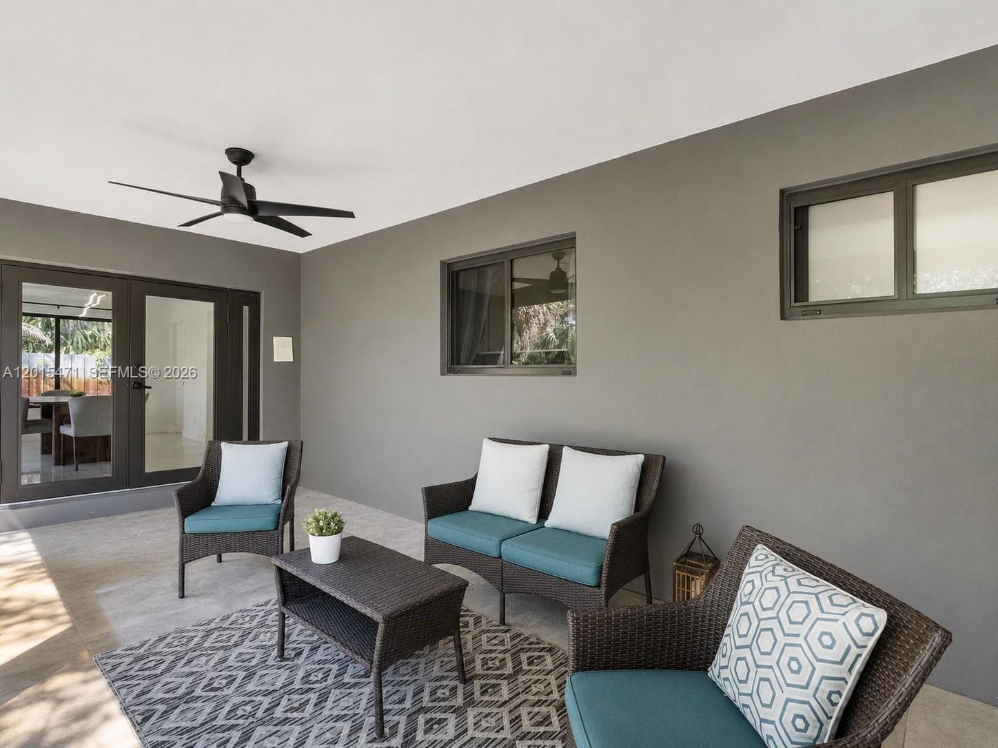 400 NW 30th Ct photo 4
