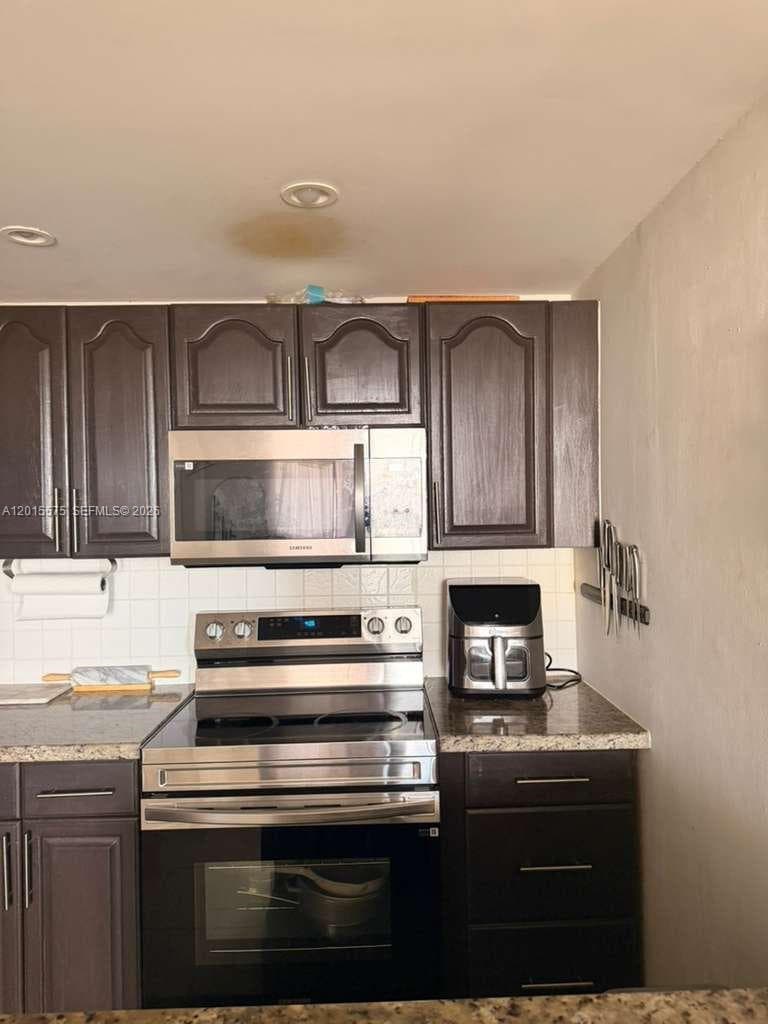 13499 Biscayne Blvd 906 photo 7