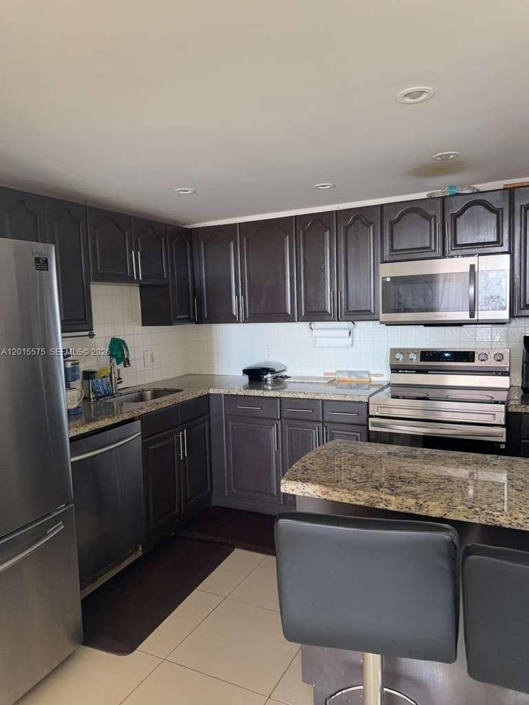13499 Biscayne Blvd 906 photo 3