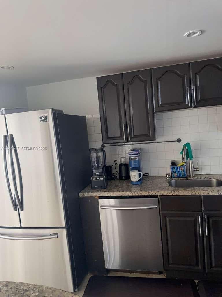 13499 Biscayne Blvd 906 photo 5