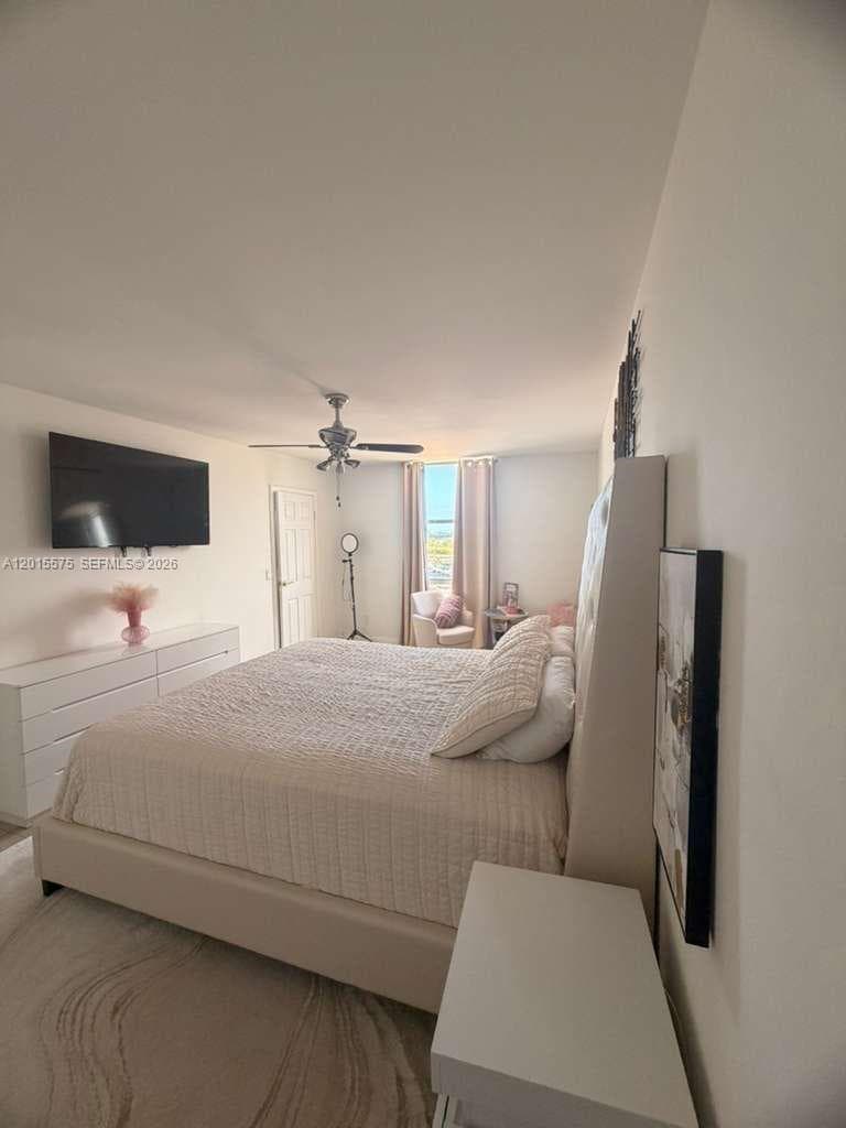 13499 Biscayne Blvd 906 photo 14