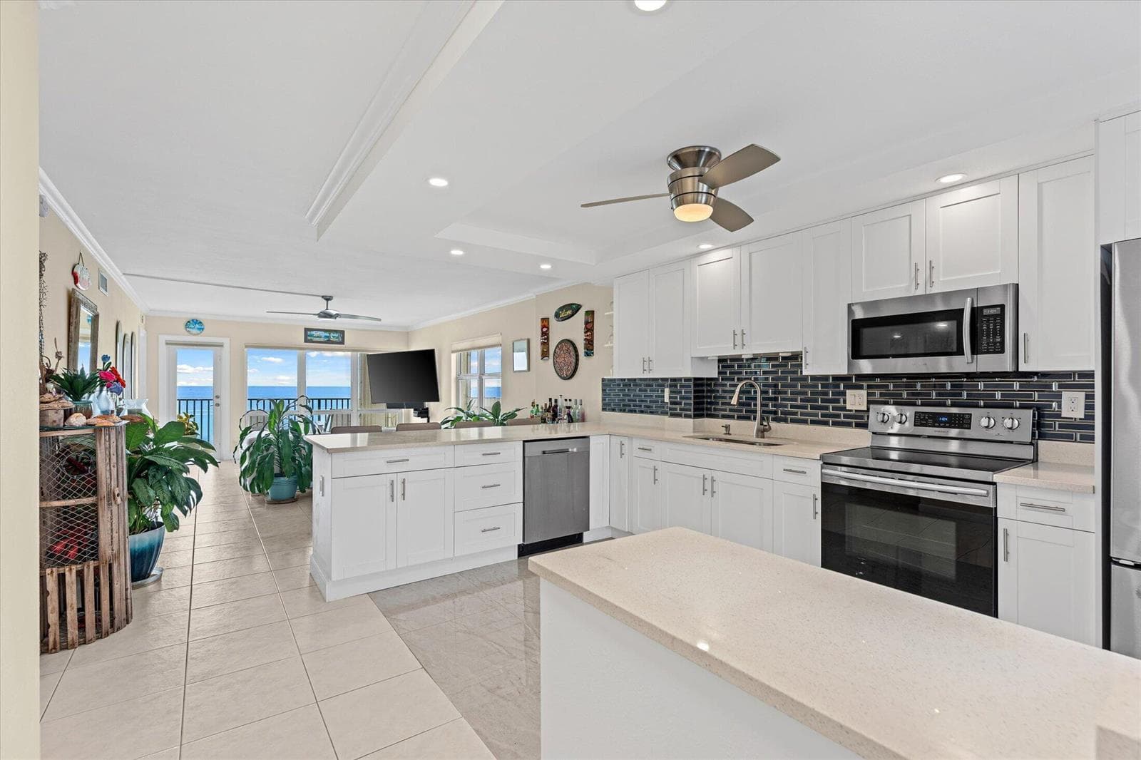 750 N Ocean Boulevard 710 photo 3