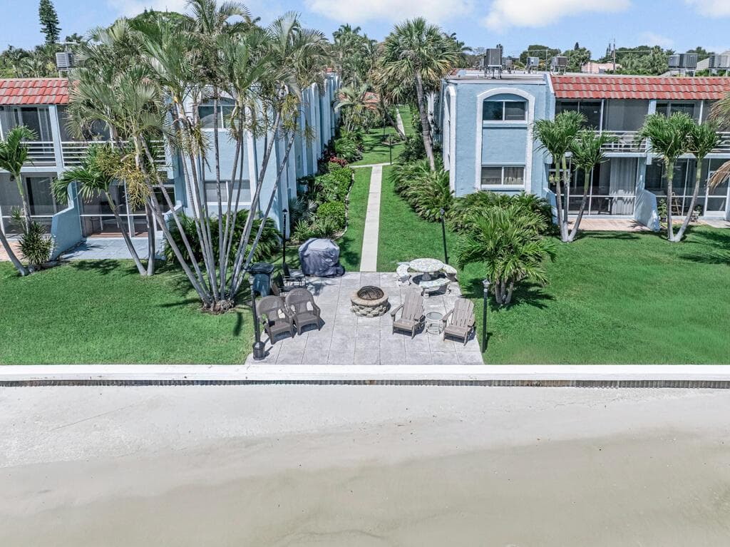 1430 S Lakeside Drive 22 photo 18