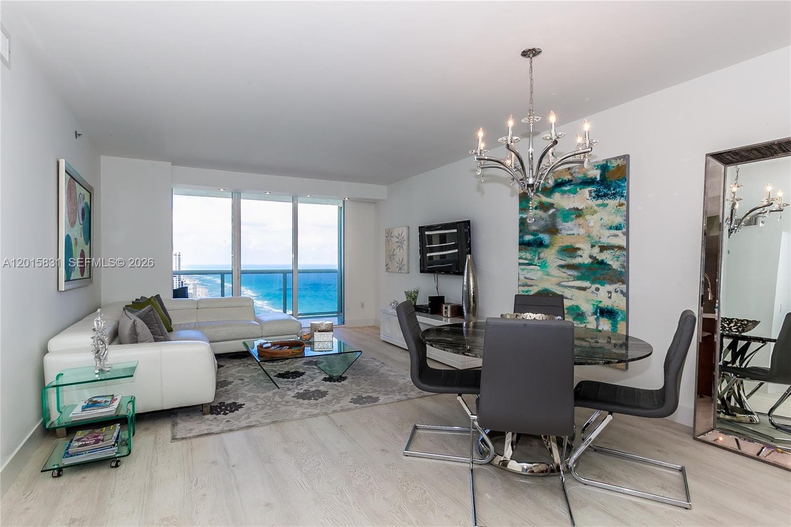 1830 Ocean Dr 3711 photo 2