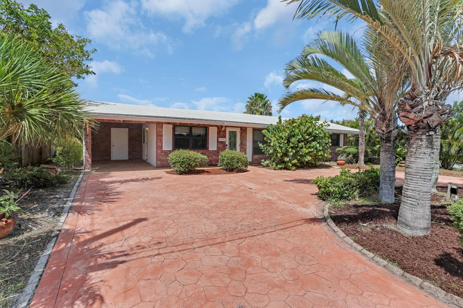 1701 NE 63rd Court photo 1