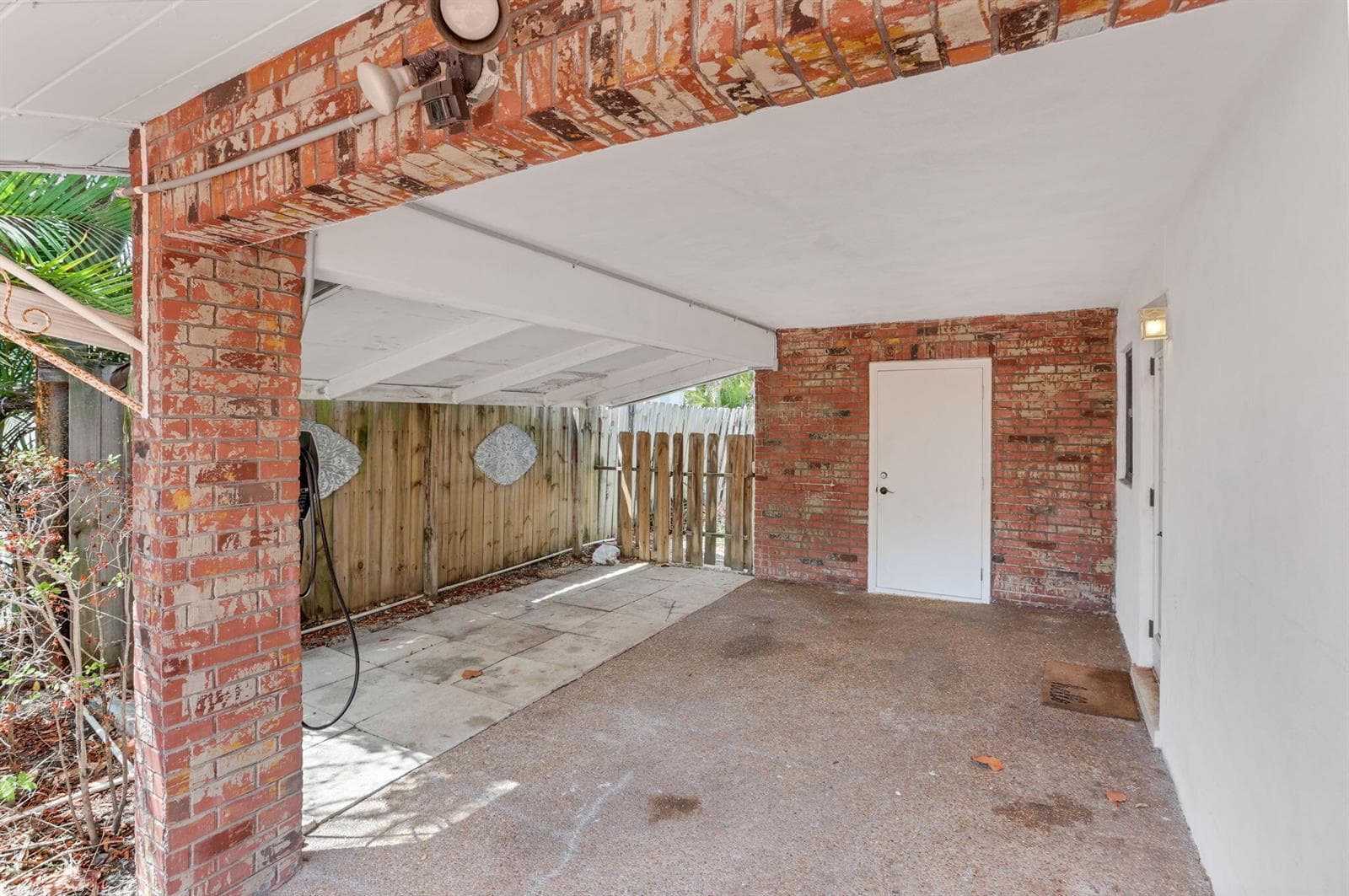 1701 NE 63rd Court photo 5