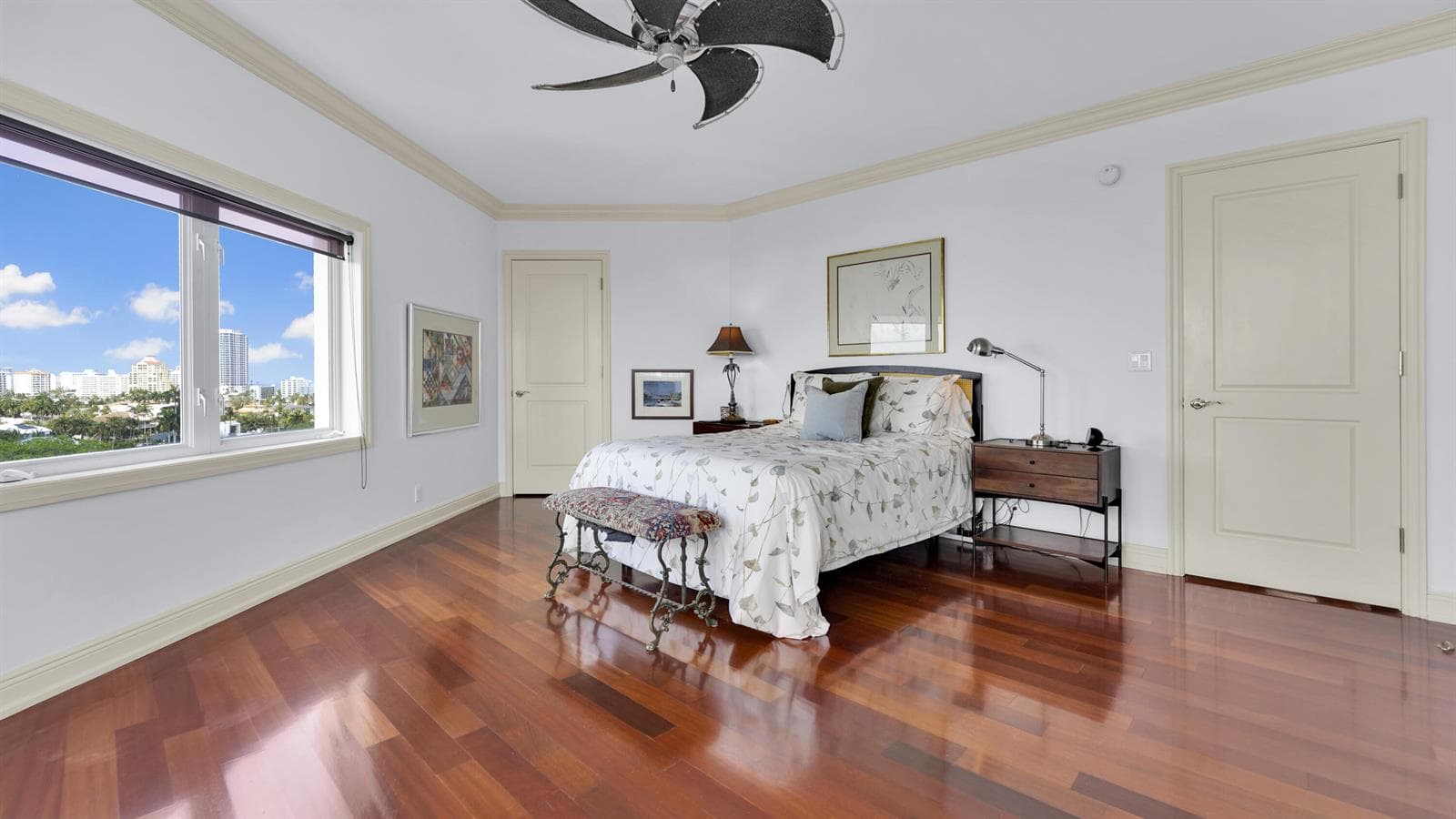 333 Sunset Drive 708 photo 16