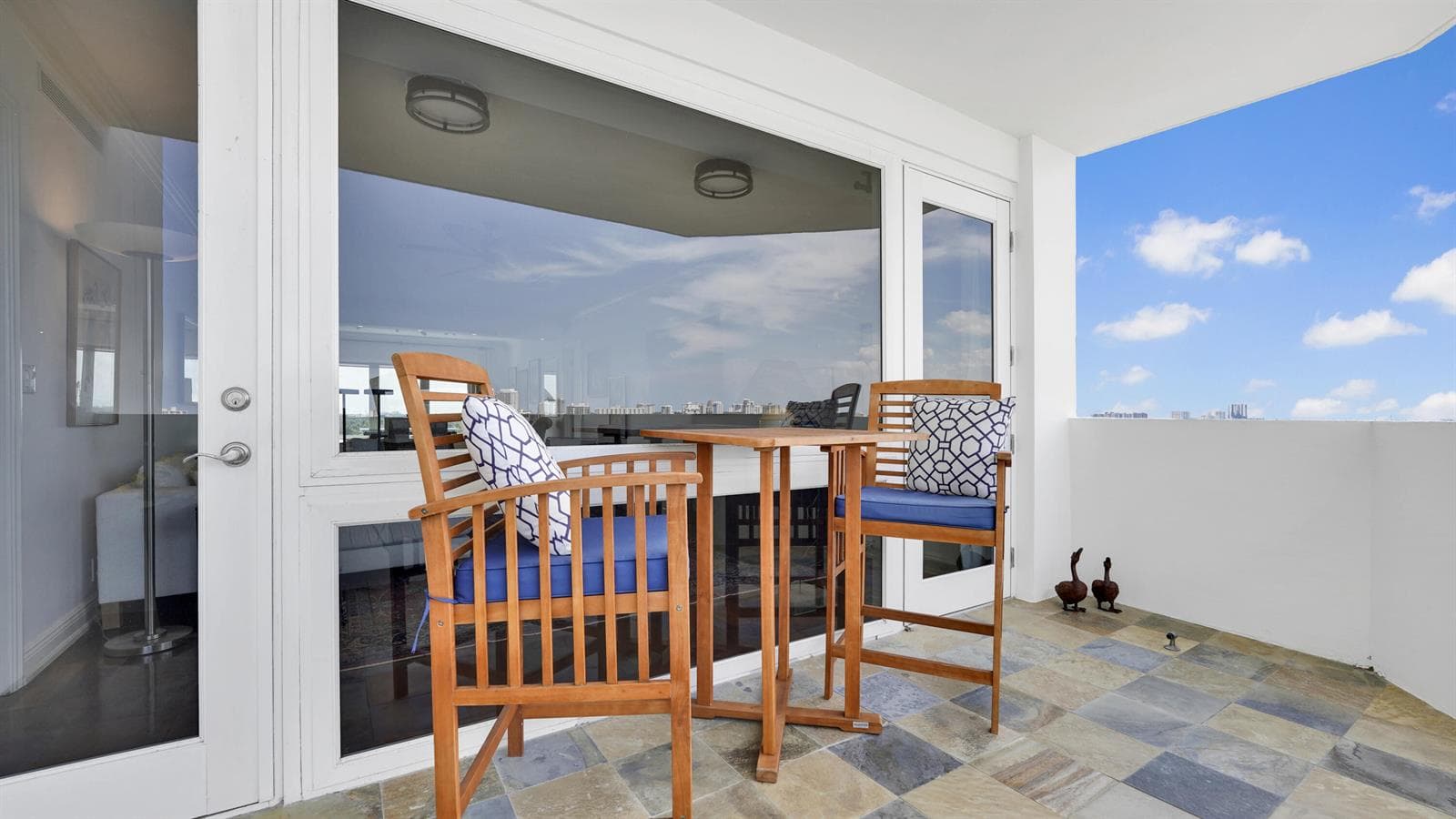 333 Sunset Drive 708 photo 24