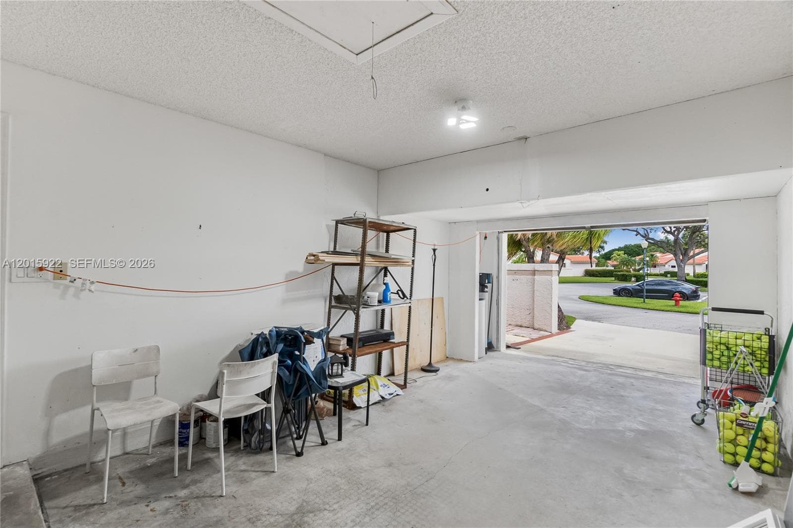 20013 Mona Cir photo 24
