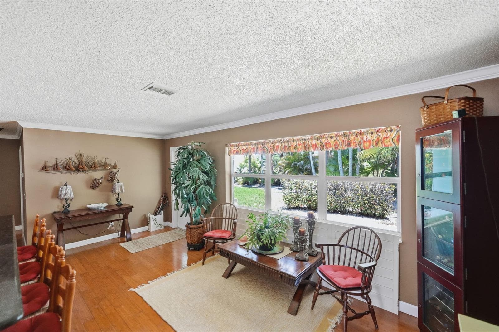 108 Carlisle Lane photo 16