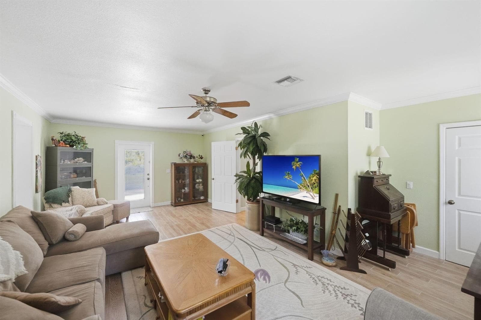 108 Carlisle Lane photo 21
