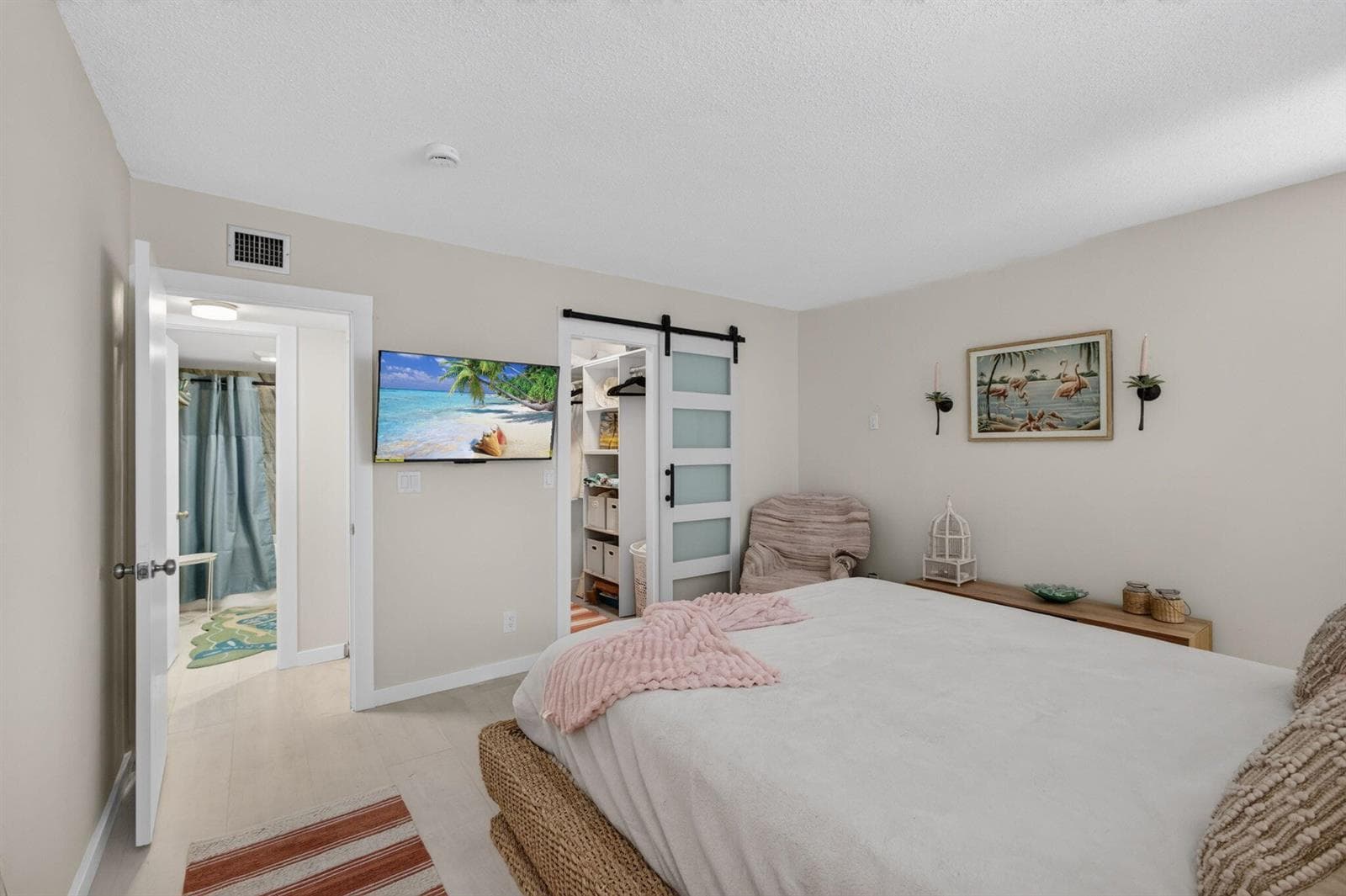 100 Paradise Harbour Boulevard 307 photo 21