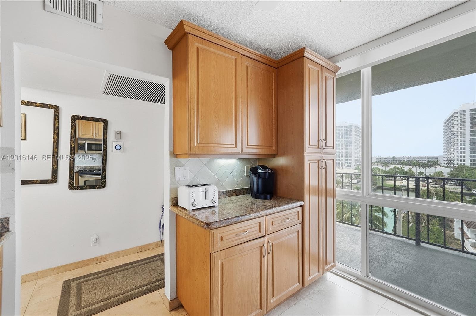 521 N Riverside Dr 606 photo 7