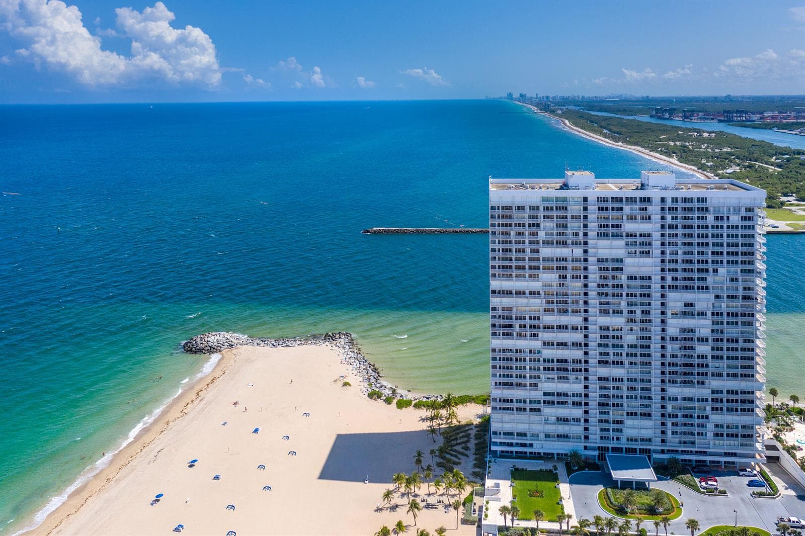 2200 S Ocean Lane 909 photo 1