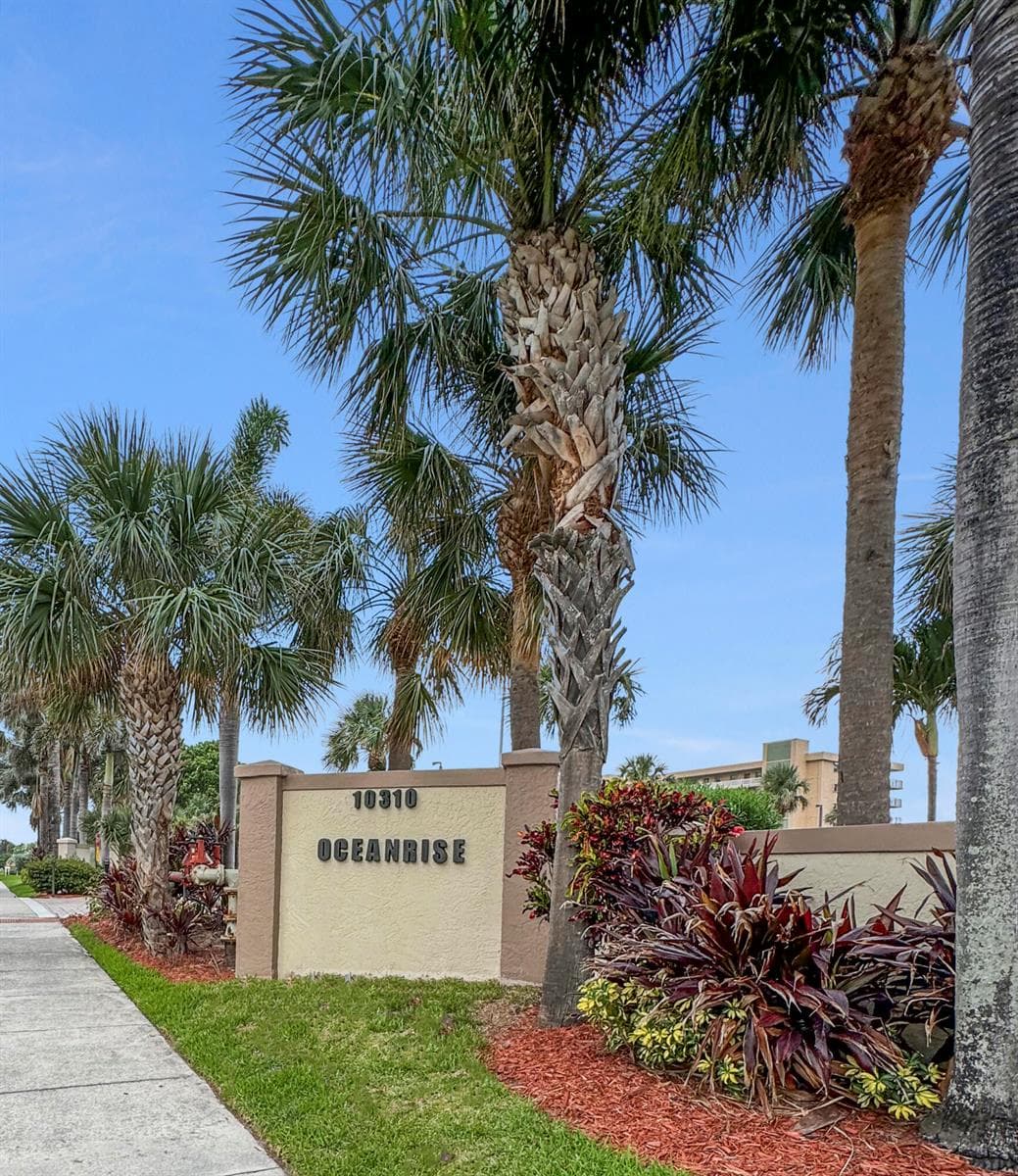 10310 S Ocean Drive 405 photo 11