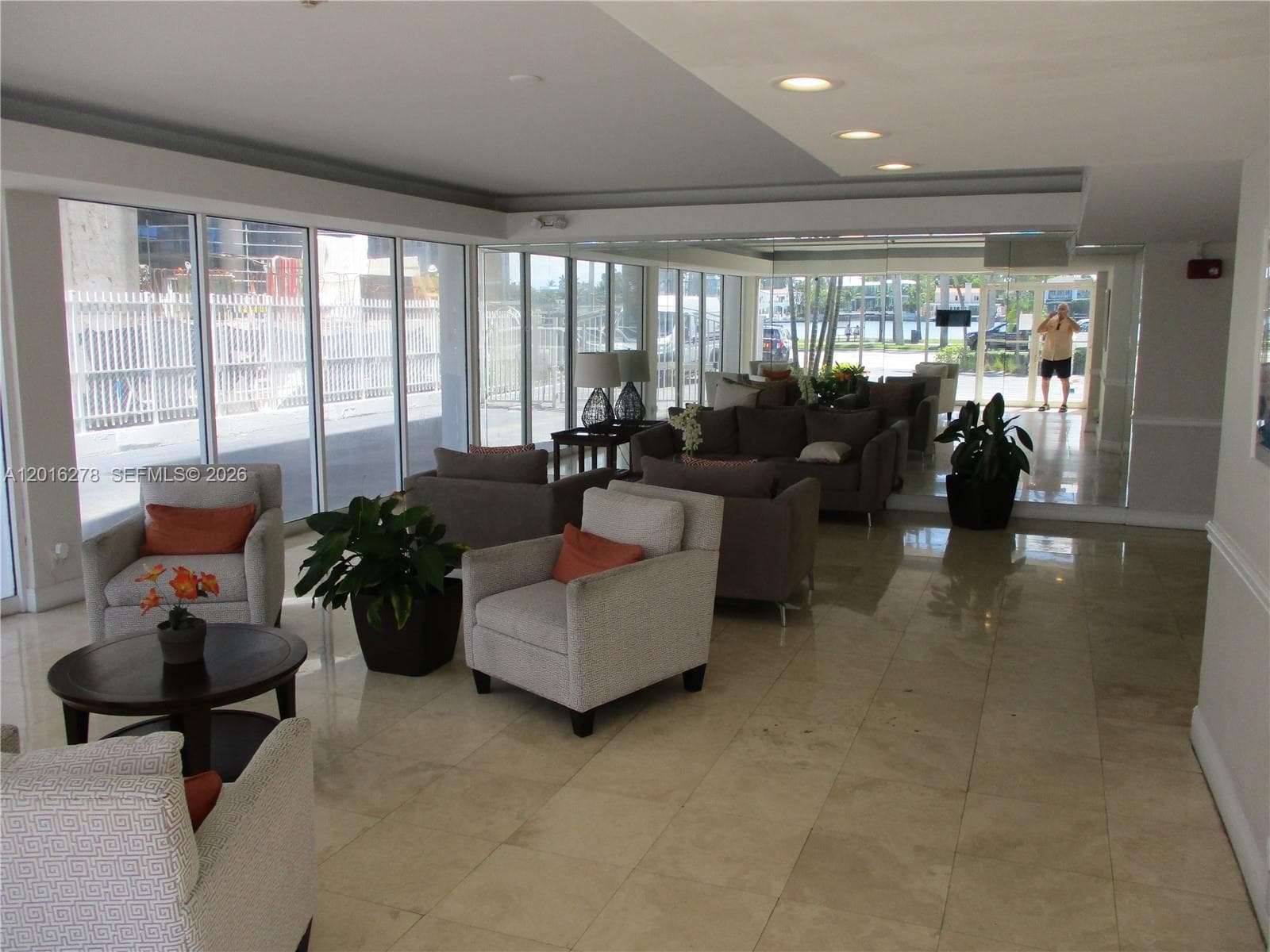 5313 Collins Ave 1111 photo 2