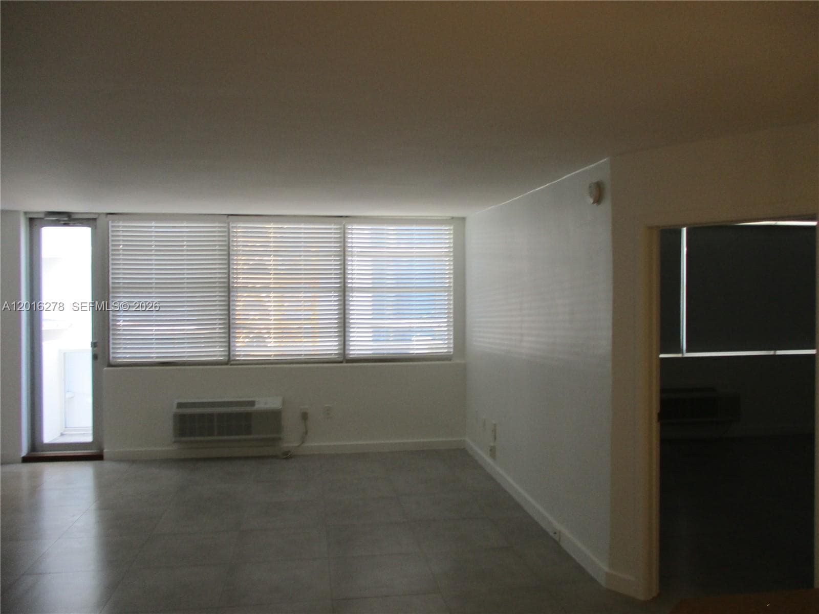5313 Collins Ave 1111 photo 22