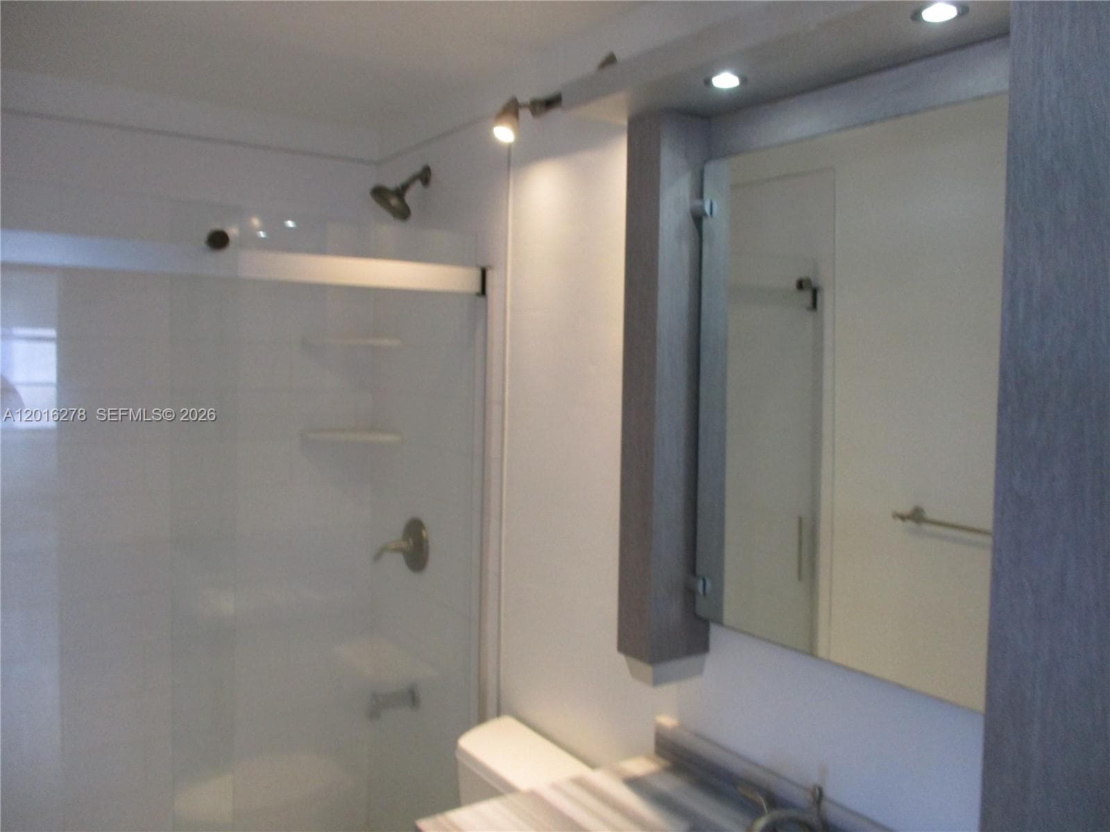 5313 Collins Ave 1111 photo 10