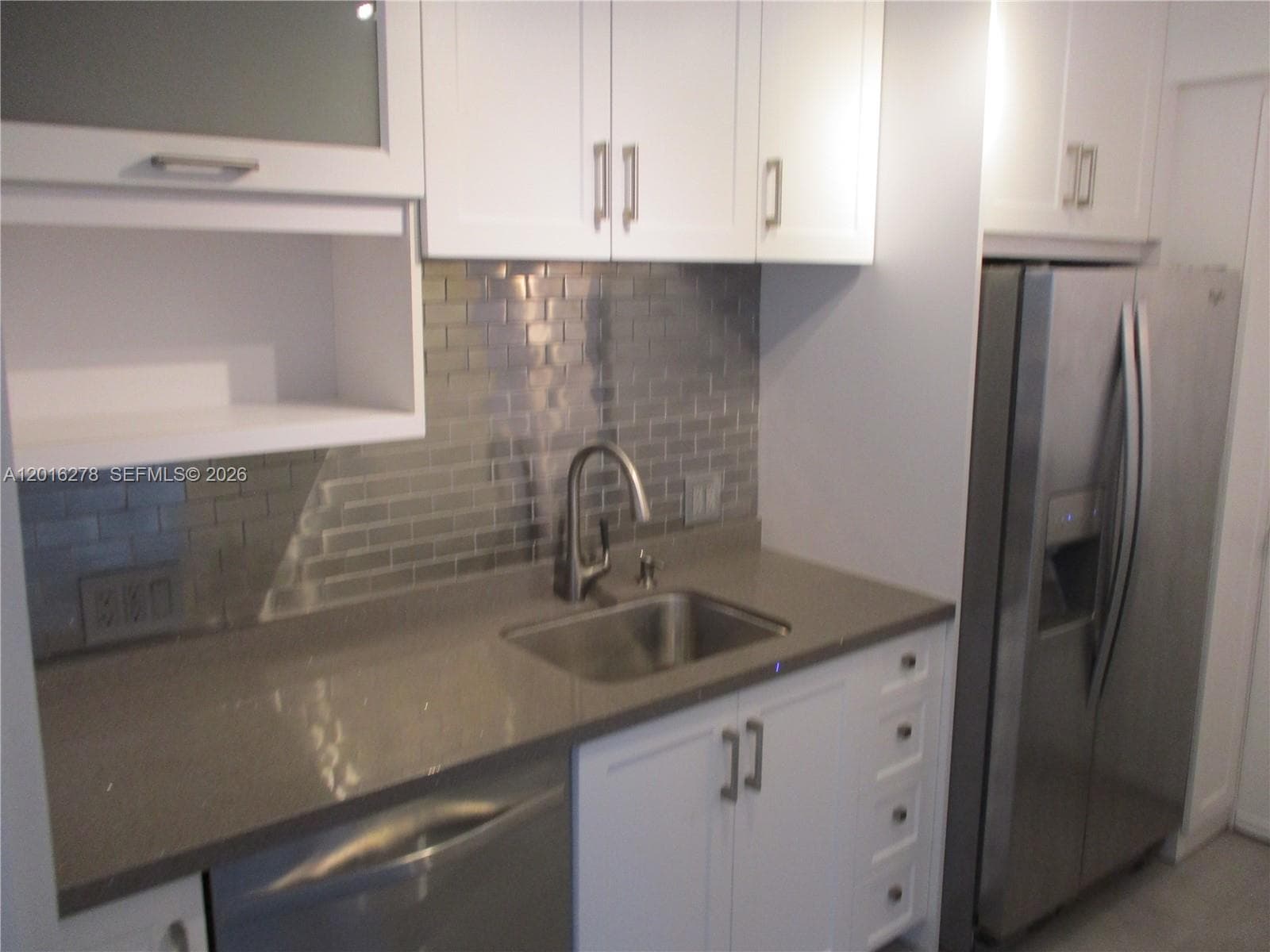 5313 Collins Ave 1111 photo 18