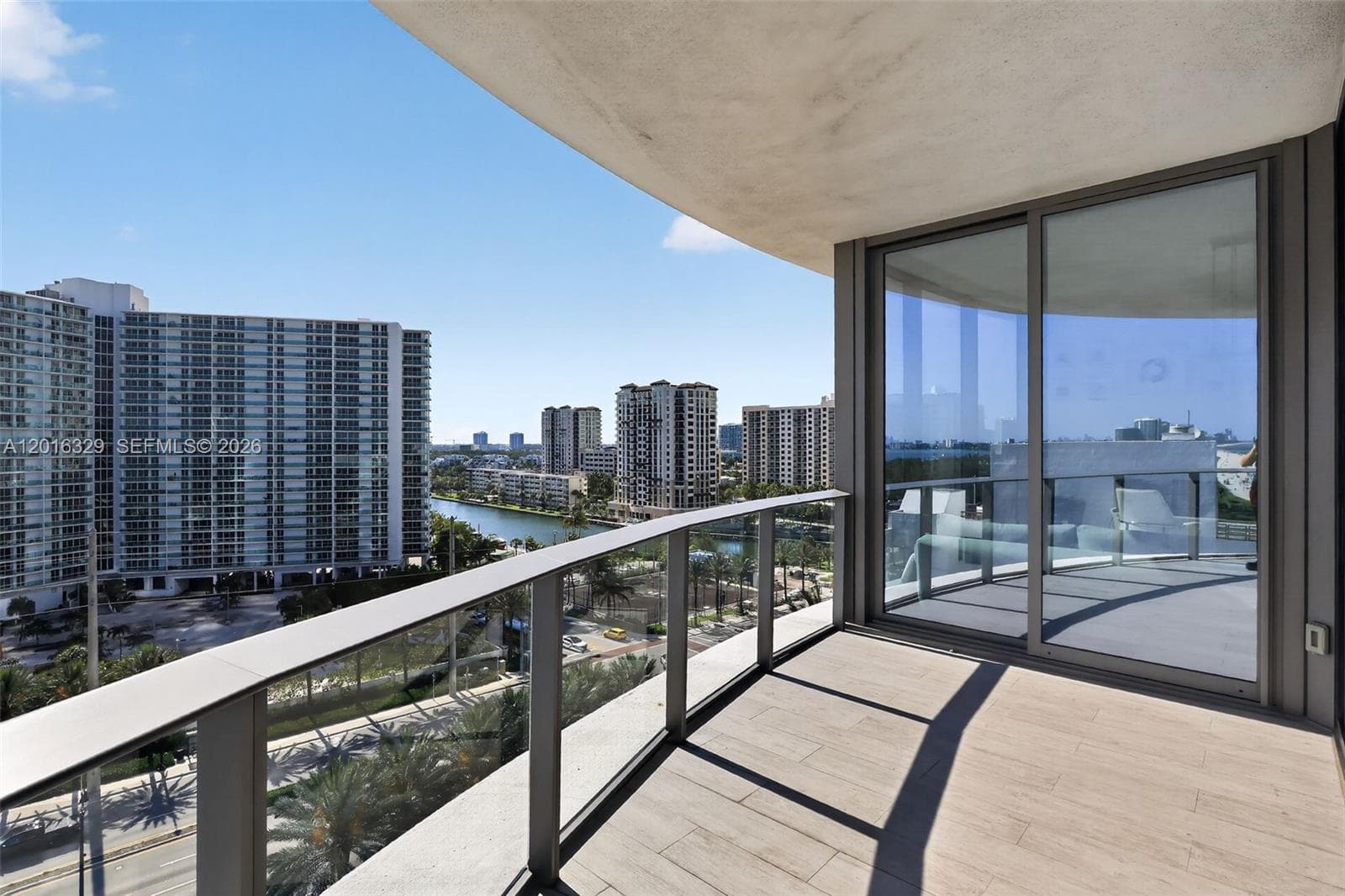 15701 Collins Ave 805 photo 25
