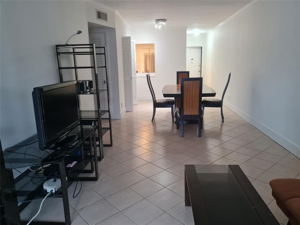 300 Golden Isles Drive 104 photo 10