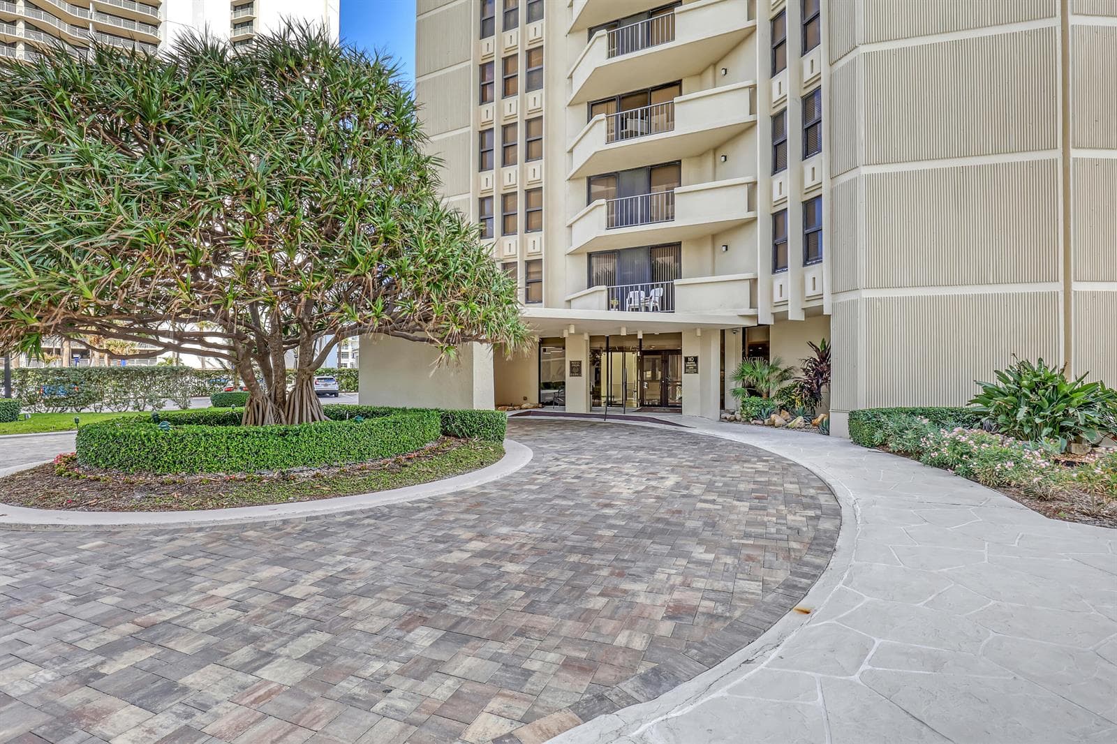 2800 N Ocean Drive A-3c photo 1