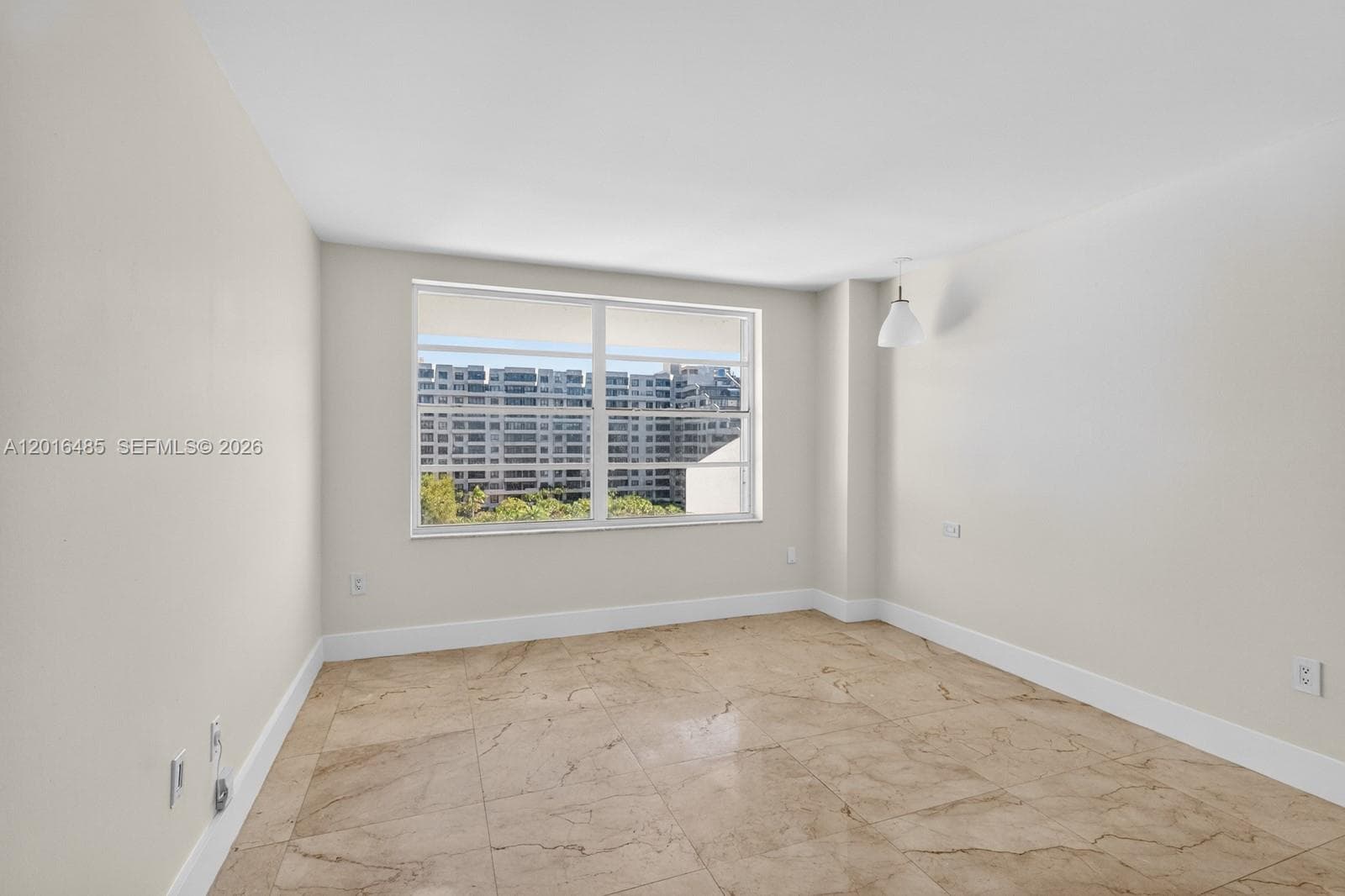 199 Ocean Lane Dr 811 photo 17