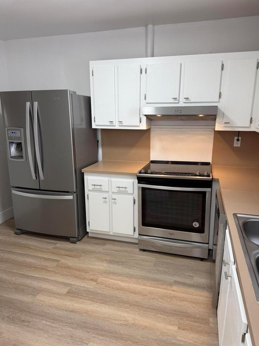 1400 NE 55th Street 206 photo 4