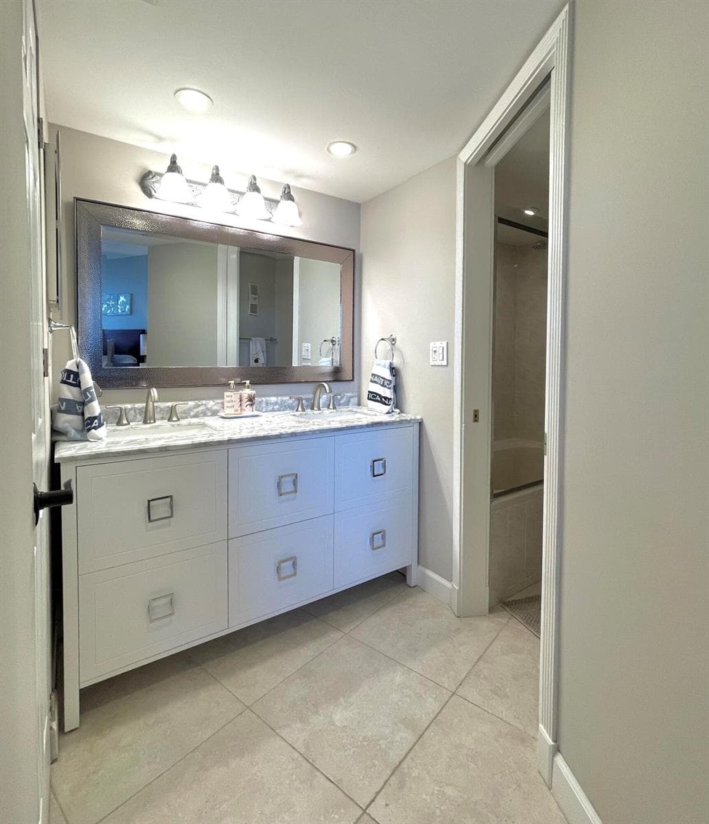 5420 N Ocean Drive 906 photo 22