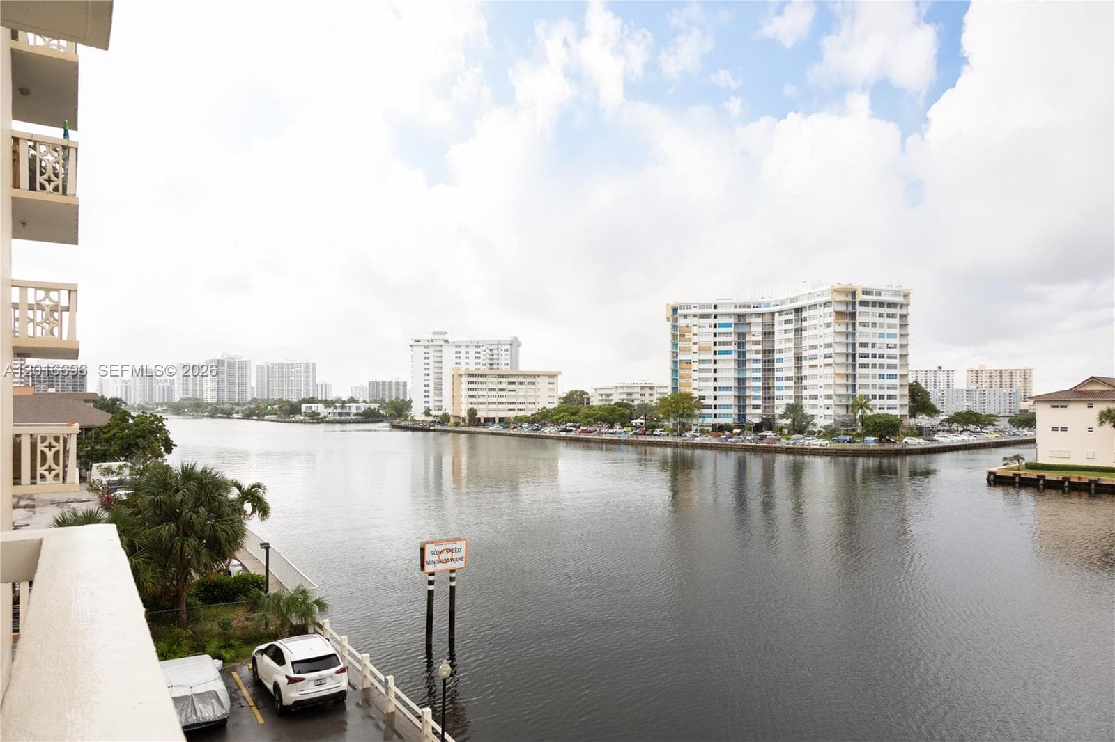 1817 S Ocean Dr 320 photo 11