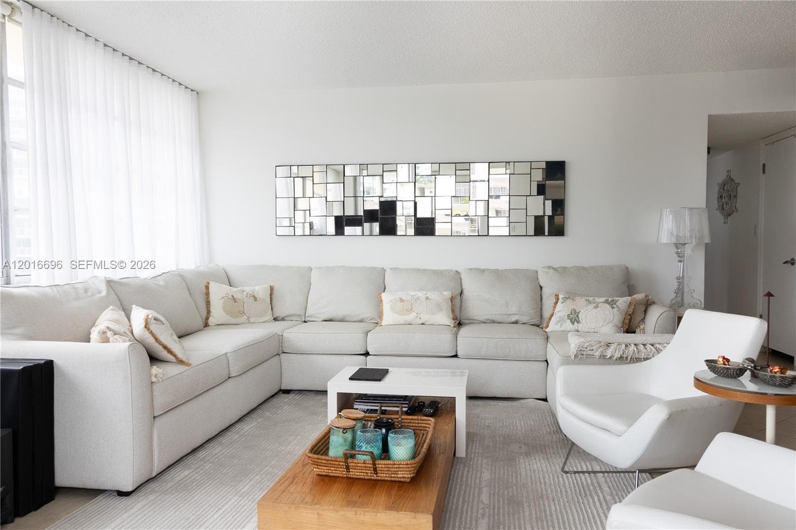 1817 S Ocean Dr 320 photo 4