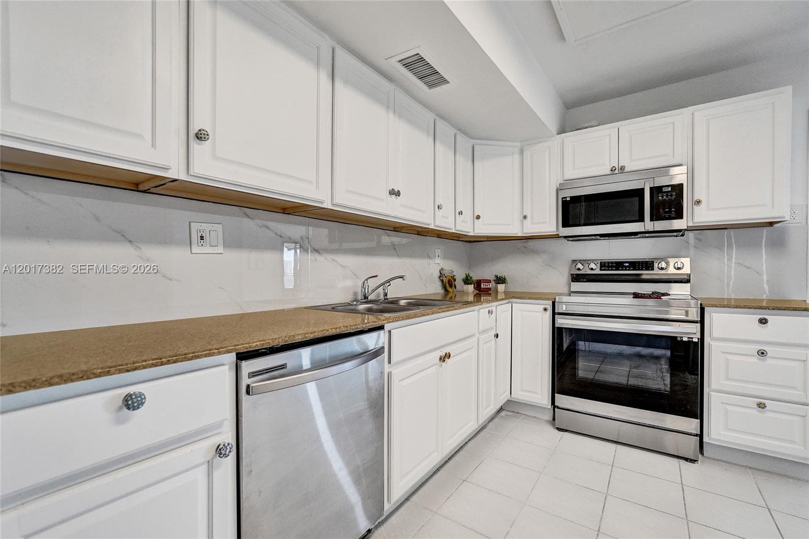 1600 S Ocean Dr 16B photo 7