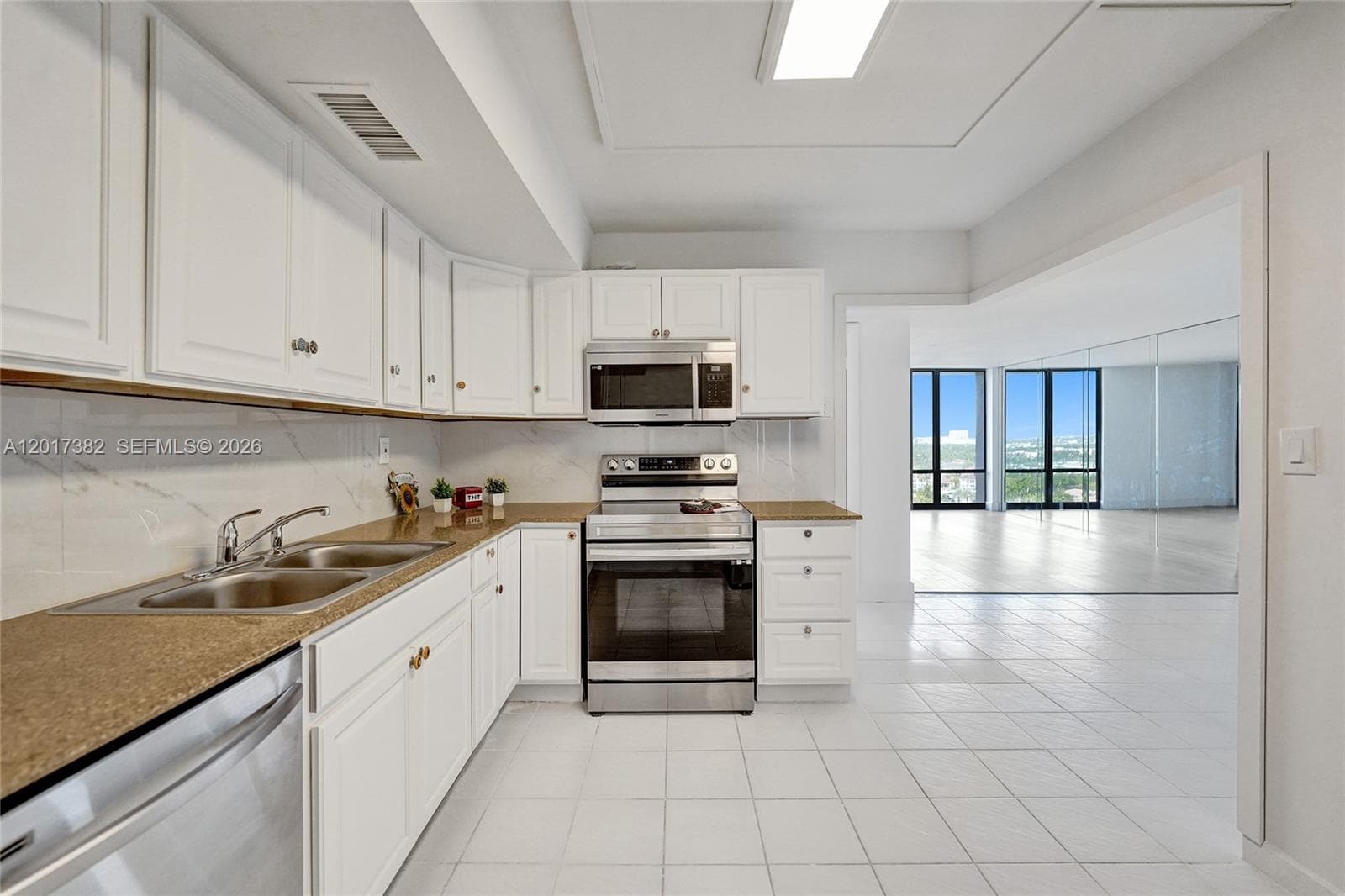 1600 S Ocean Dr 16B photo 5