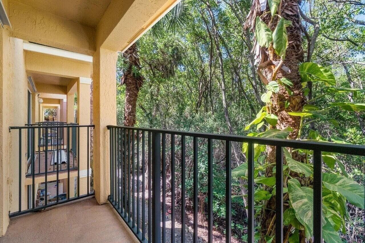 1100 Scotia Drive 105 photo 16