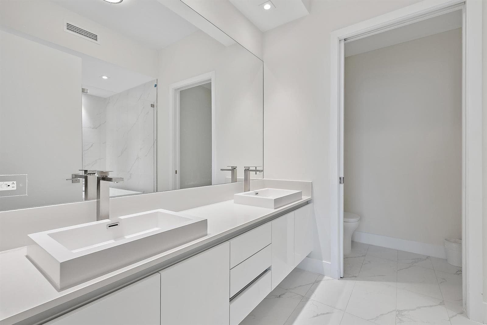 3100 N Ocean Drive 1002 photo 10