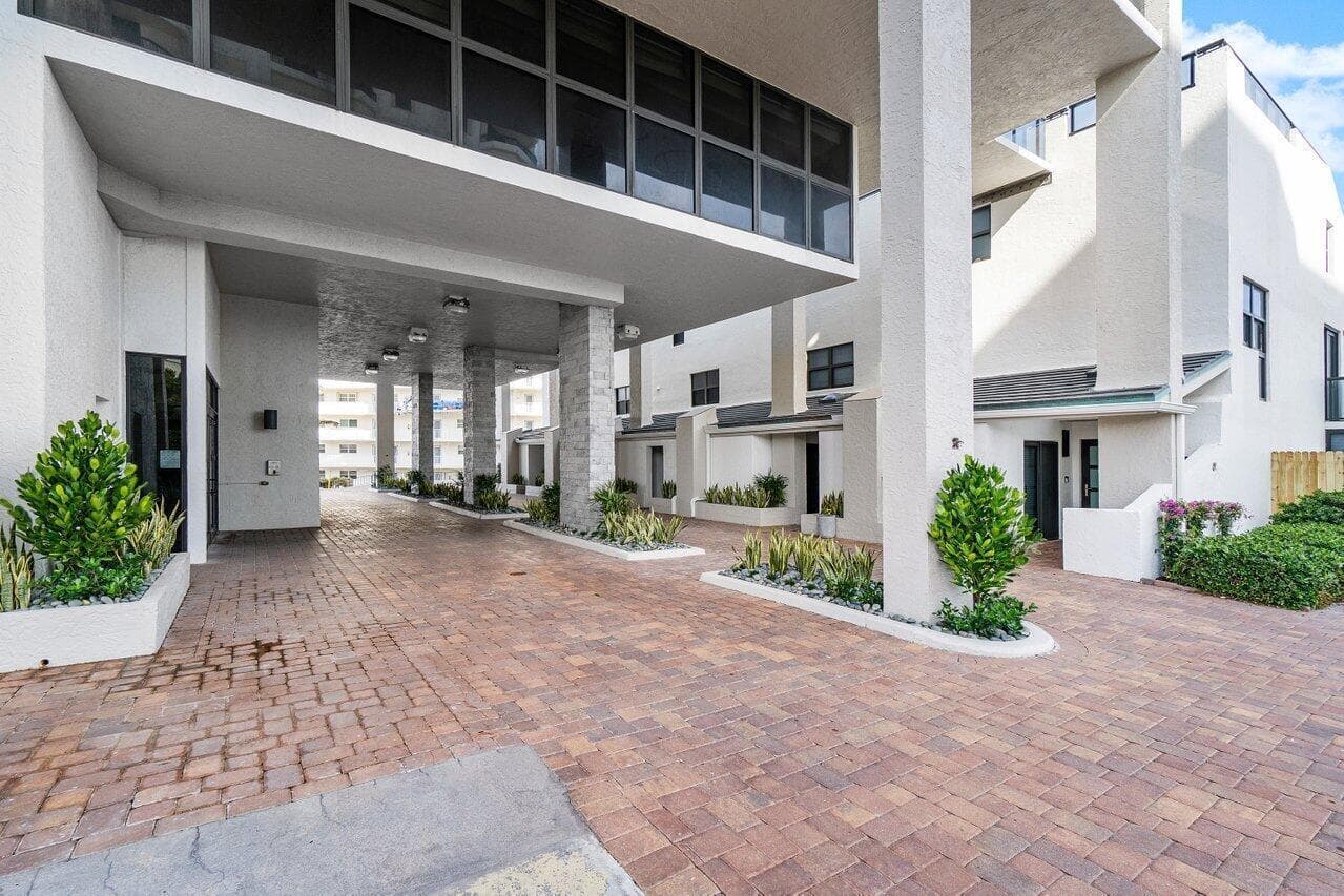 3115 S Ocean Boulevard 1001 photo 2