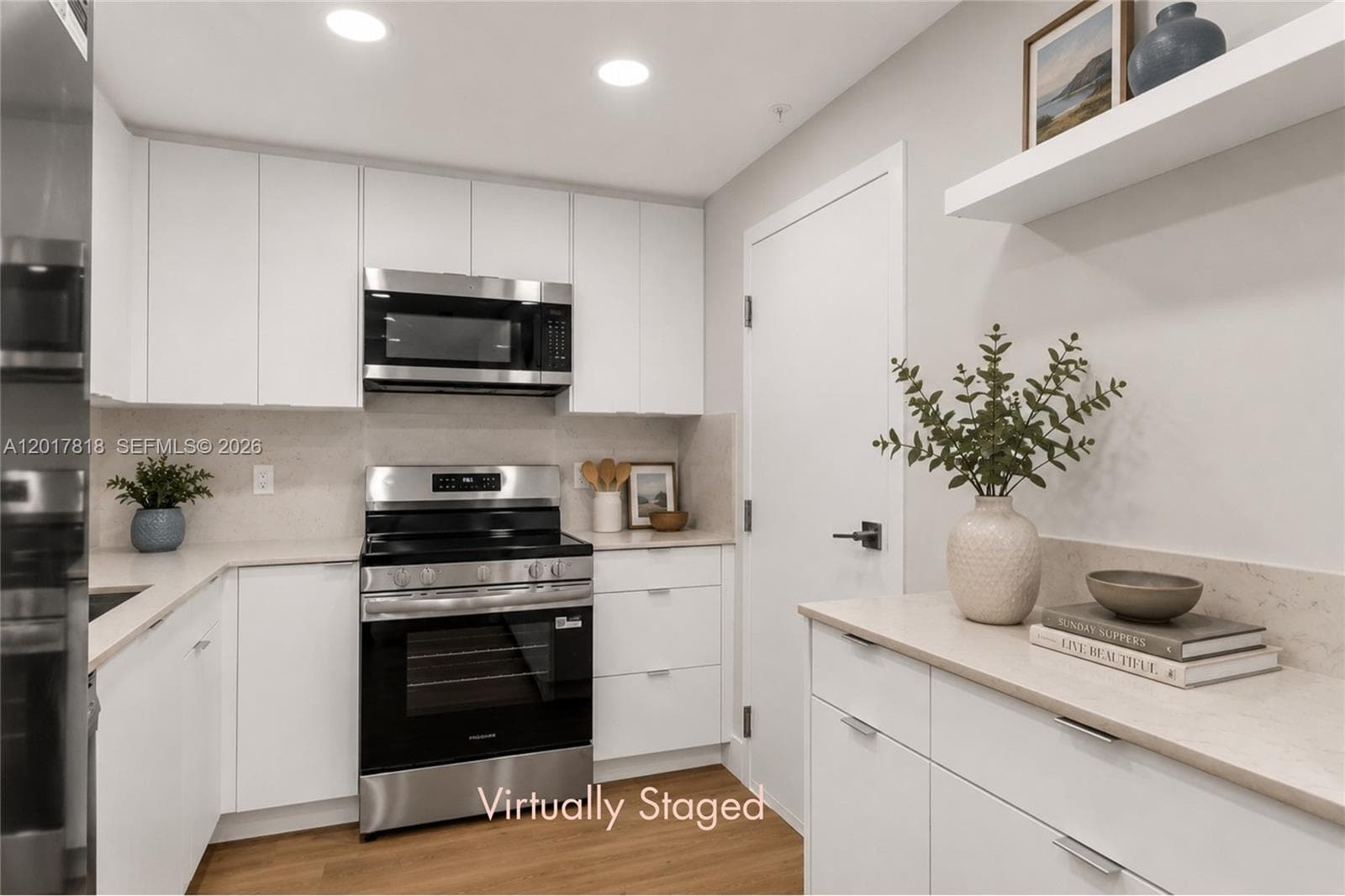 90 Edgewater Dr 525 photo 11