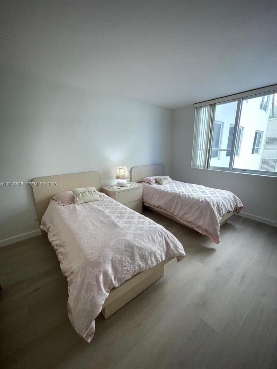 5005 Collins Ave 424 photo 13