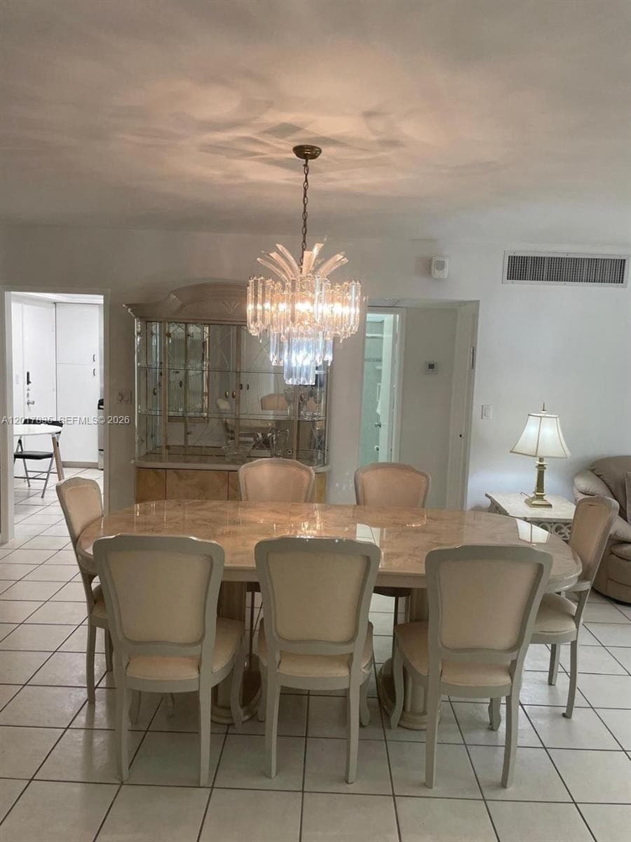 5005 Collins Ave 424 photo 9